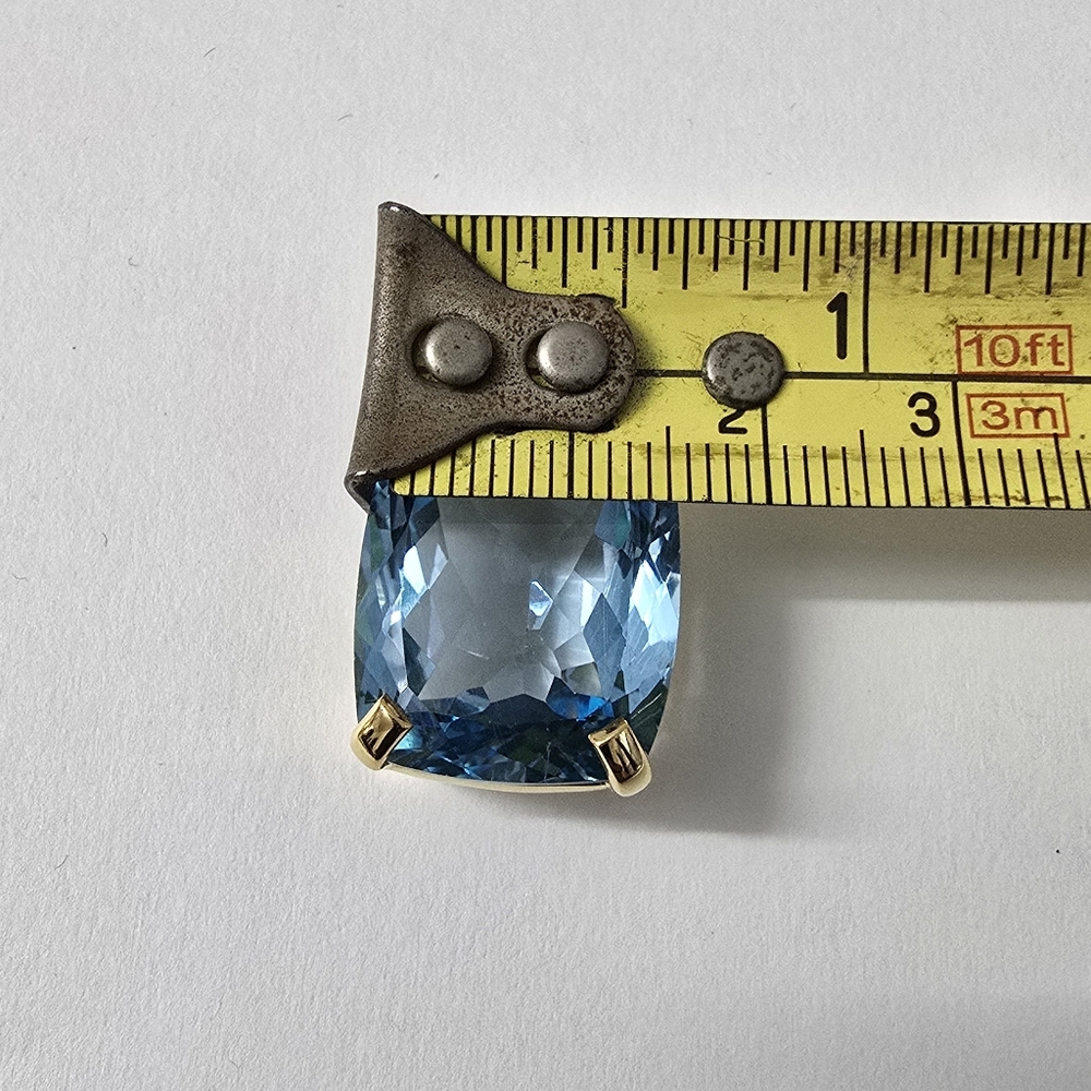 Watch Video / Majestic Sky Blue Topaz Pendant in Sterling Silver 925 - Picture 7 of 7